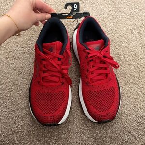 🔥NWT🔥Avia Men's 9 Red Athletic Sneakers👟❤️
